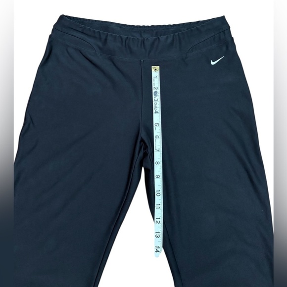 NIKE, Women's Training Pants, Medium (8-10), Black 🏃‍♀️‍➡️ - Picture 4 of 7